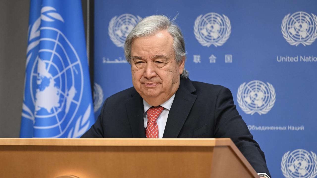 BM den Hindistan ve Pakistan a  uçurumun kenarından  dönmeleri çağrısı